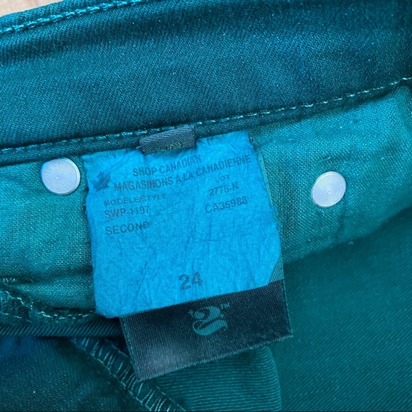 Second Denim High Rise Yoga Jeans - Picture 6 of 6